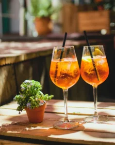 Spritzen aperol italian bitter
